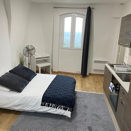 Studio Tres Agreable A Chessy Екстериор снимка